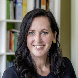 Bettina Binder